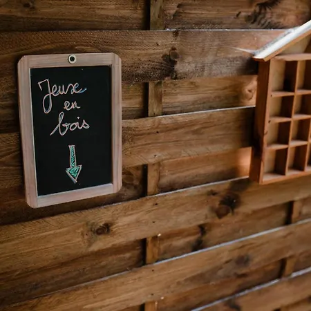 Lodge Tiny - *
