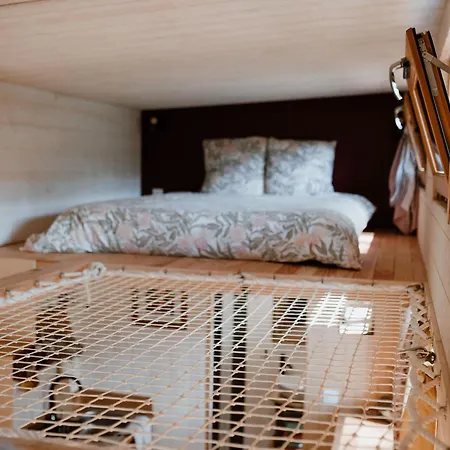 Tiny - Lodge *